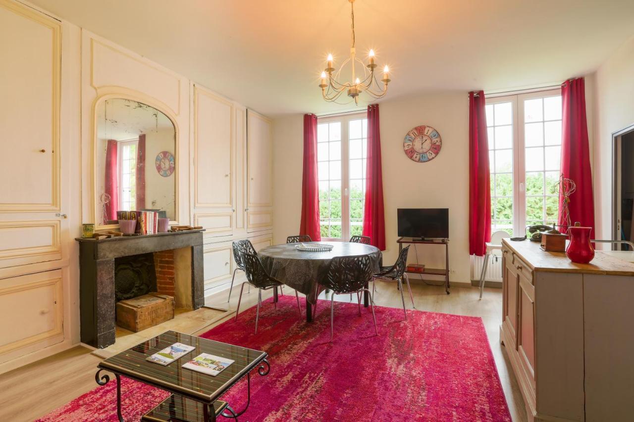 Chateau Turgot Gites Bons-Tassily المظهر الخارجي الصورة